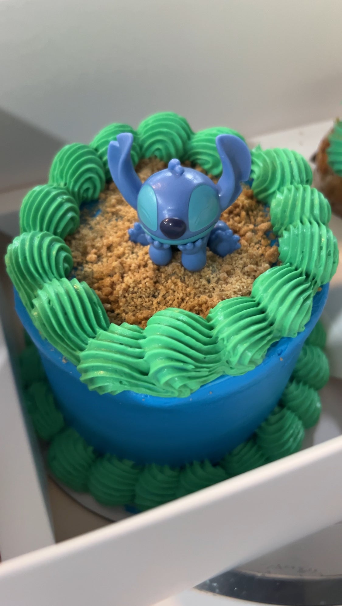 4” Stitch PB Apple Pup Cake